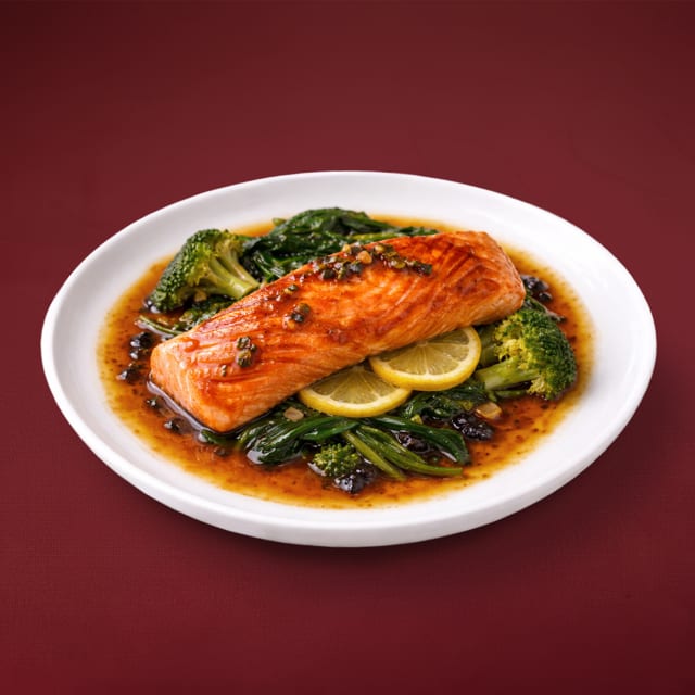 F33. Norwegian Salmon (Steamed or Pan-Seared).