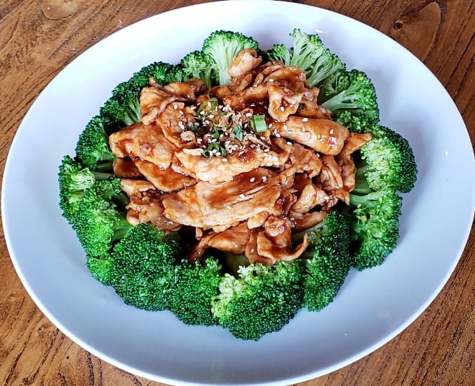 F9. Beef or Chicken in Teriyaki Sauce.