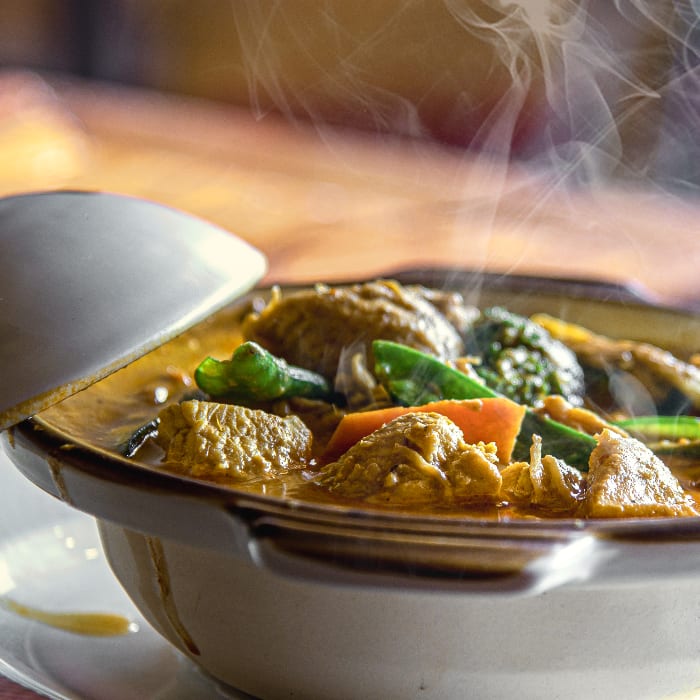 F18. Rendang Beef or Chicken.