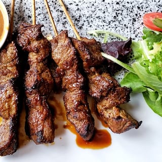 17. Satay Beef or Chicken Sticks (4)