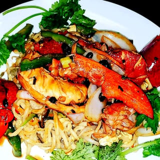 Yi Mein Lobster
